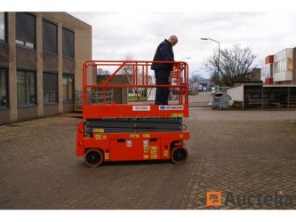 Manlift - 8 m Makasl Platform Manlift ( AKL )